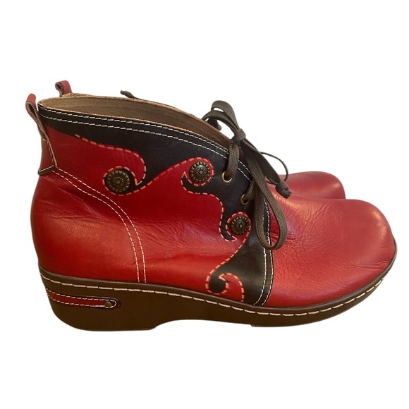 L’Artiste Spring Step Red Cookie Bootie Shoes - Picture 1 of 9